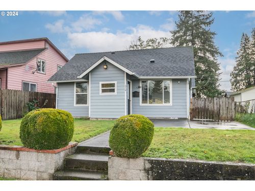 316 15th Ave, Longview, WA, 98632 | Card Image