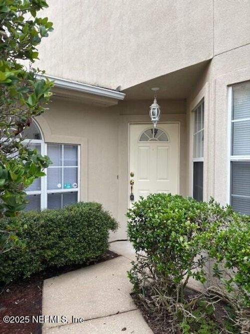 64 Fox Valley Dr, Orange Park, FL, 32073-5159 | Card Image