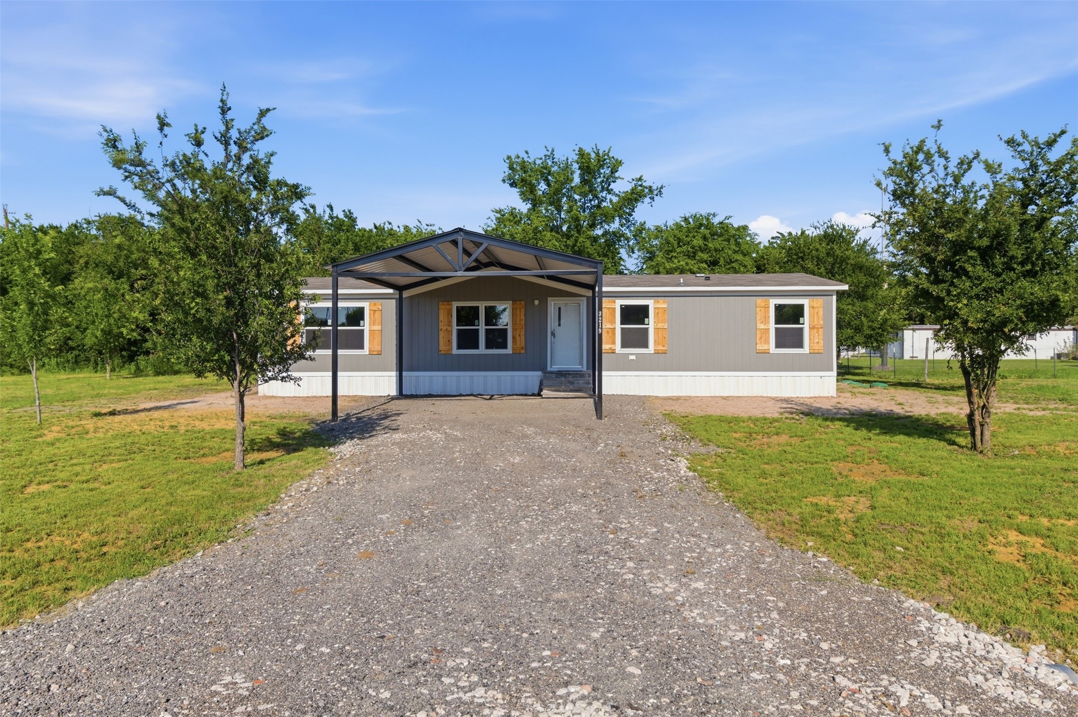 Residential in Farmersville
