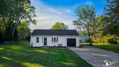 13171 S Dixie Hwy, La Salle, MI, 48145-9636 | Card Image