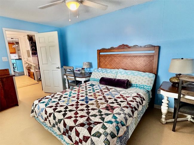302 E Castlewood Dr, House other with 2 bedrooms, 1 bathrooms and 4 parking in Granite Shoals TX | Image 15