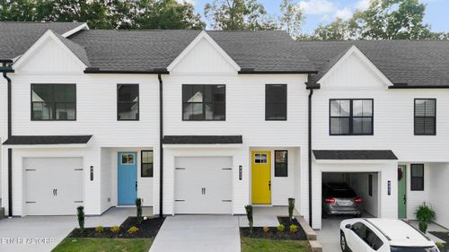 8809 Chapman Trace Way, Knoxville, TN, 37920-3345 | Card Image