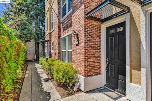 629 Artistic Pl, Hayward, CA, 94541-6615 | Card Image
