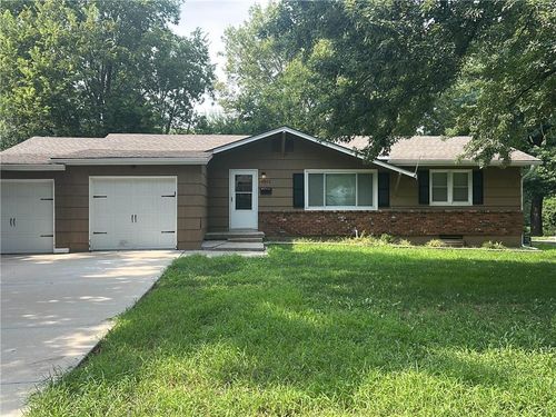 10902 W 71st Pl, Shawnee, KS, 66203-4454 | Card Image