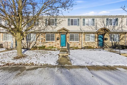 16253 Terrace Village Dr, Taylor, MI, 48180-6138 | Card Image