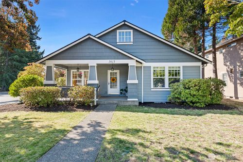 1613 Palisade Blvd, Dupont, WA, 98327-9716 | Card Image