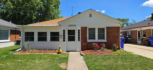 11705 S Meadow Lane Drive, Merrionette Park, IL, 60803 | Card Image