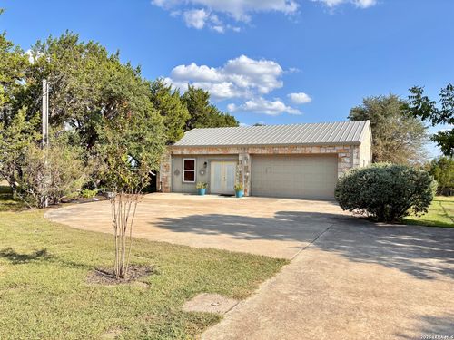 110 Real Woods Vw, Kerrville, TX, 78028-9224 | Card Image