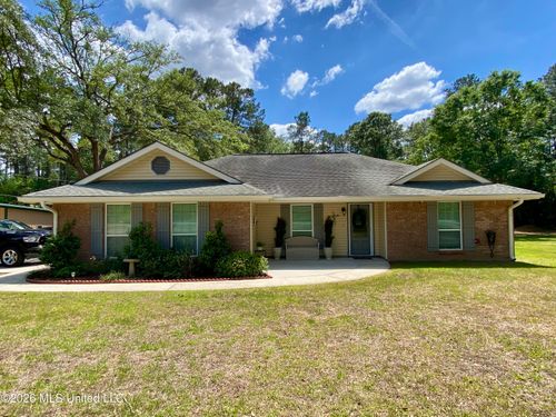 124 Lake David Dr, Picayune, MS, 39466-9119 | Card Image
