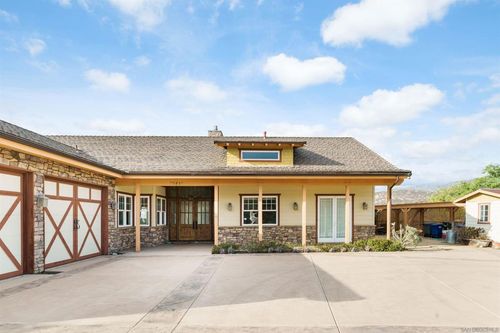 15710 Blue Crystal Trl, Poway, CA, 92064-3177 | Card Image
