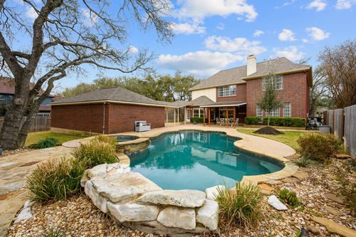 5823 Van Winkle Ln, Austin, TX, 78739-1669 | Card Image