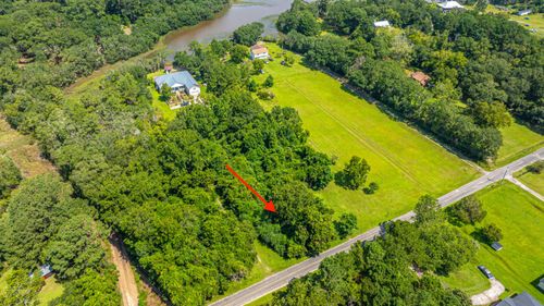 1151 Harts Bluff Rd, Wadmalaw Island, SC, 29487-6913 | Card Image