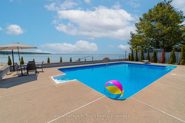 1420 Tiny Beaches Rd N, House other with 6 bedrooms, 4 bathrooms and 5 parking in Tiny ON | Image 36