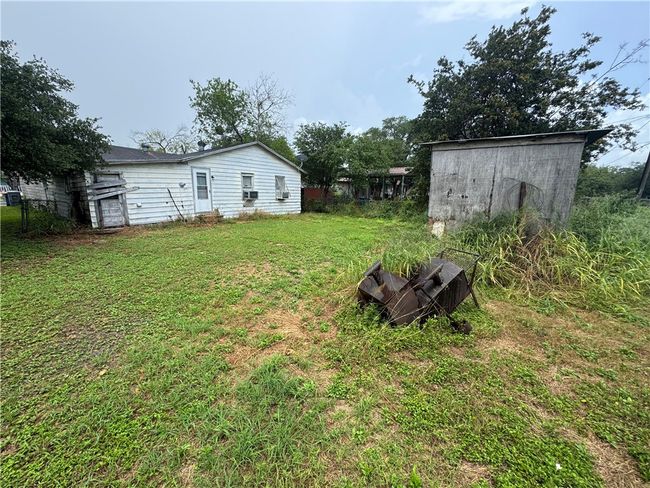 120 Orange St, House other with 3 bedrooms, 2 bathrooms and null parking in Mathis TX | Image 15
