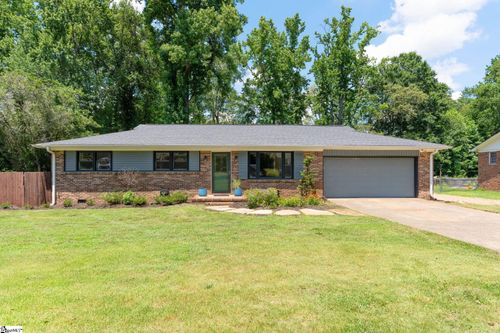 117 Konnarock Cir, Greenville, SC, 29617-1016 | Card Image