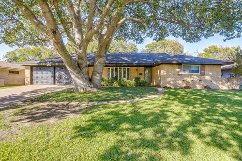 3624 Winifred Dr, Fort Worth, TX, 76133-2127 | Card Image