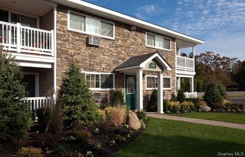 2-2d-227 Lakeland Ave, Sayville, NY, 11782-1949 | Card Image