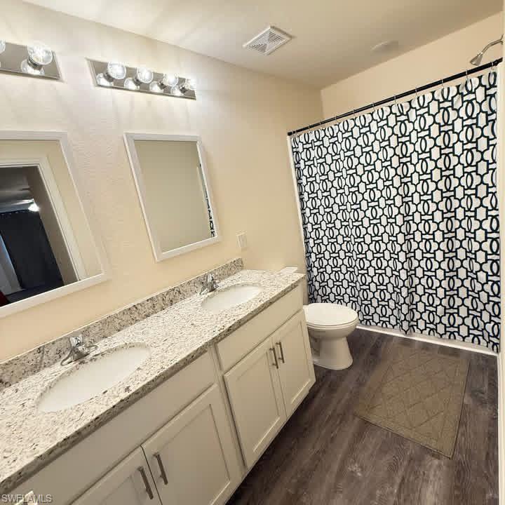 Residential Lease in LEHIGH ACRES 4
