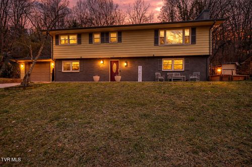 155 Santa Monica Rd, Bristol, VA, 24201-1556 | Card Image