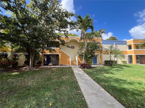 apt-203-183 Lakeview Dr, Weston, FL, 33326-2551 | Card Image