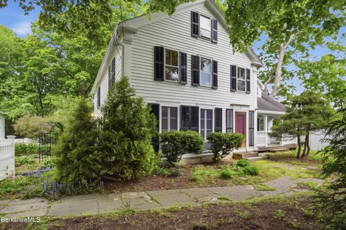 4 Stockbridge Rd, West Stockbridge, MA, 01266 | Card Image