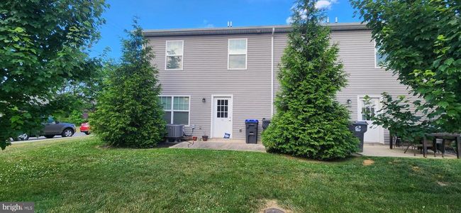 26 N Locust St, Townhouse with 3 bedrooms, 3 bathrooms and null parking in SHIREMANSTOWN PA | Image 11