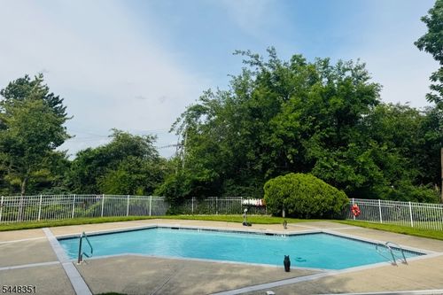 4-50 W Lindsley Rd, Cedar Grove, NJ, 07009-1054 | Card Image