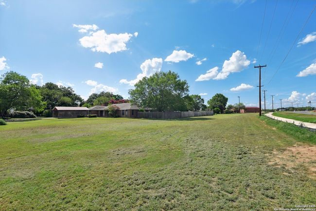 19229 Blume Dr, House other with 3 bedrooms, 2 bathrooms and null parking in Lytle TX | Image 16