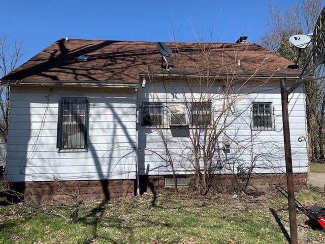 2321 Concord St, House other with 3 bedrooms, 2 bathrooms and null parking in Flint MI | Image 15
