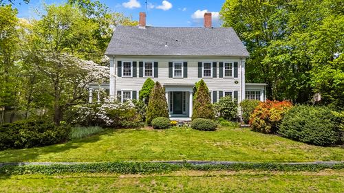 17 Highland St, Dedham, MA, 02026-5801 | Card Image