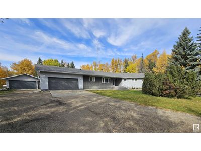 1418 Township Road 540, House other with 7 bedrooms, 5 bathrooms and 10 parking in Parkland County AB | Image 1