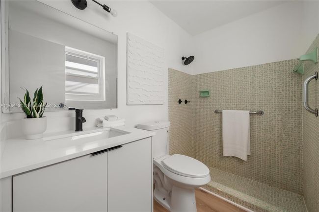 3833 Sw 67 Th Ter, House other with 4 bedrooms, 2 bathrooms and null parking in Miramar FL | Image 15