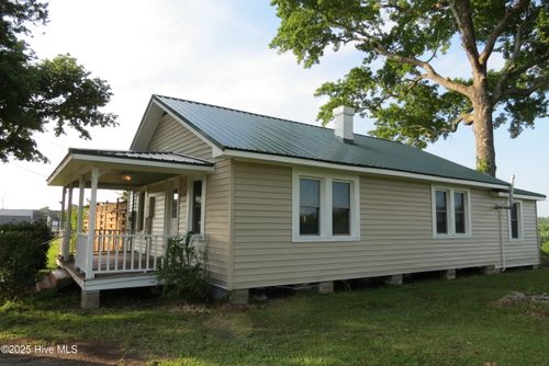 23209 Nc Highway 55, Oriental, NC, 28571-8745 | Card Image