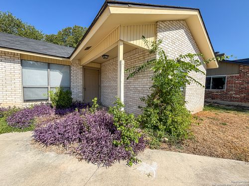 607 Frostwood, New Braunfels, TX, 78130 | Card Image