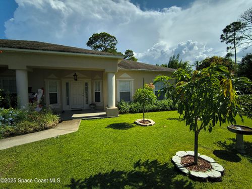 200 Delmonico St Ne, Palm Bay, FL, 32907-3003 | Card Image
