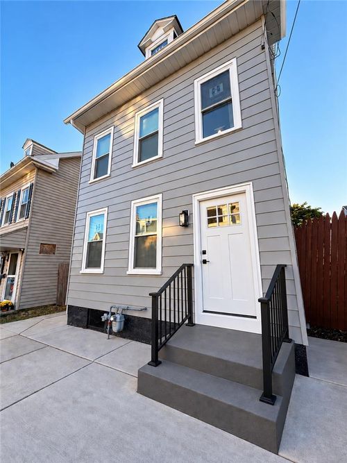 509 Centre St, EASTON, PA, 18042-6401 | Card Image