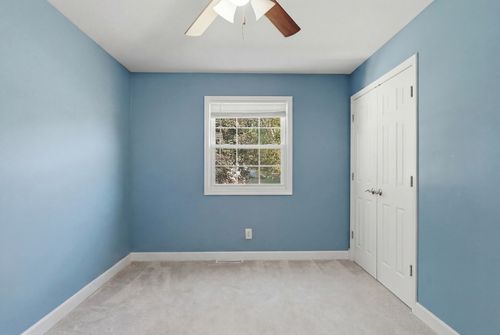 1665 Hill Dr, Dixon, IL, 61021-9137 | Card Image