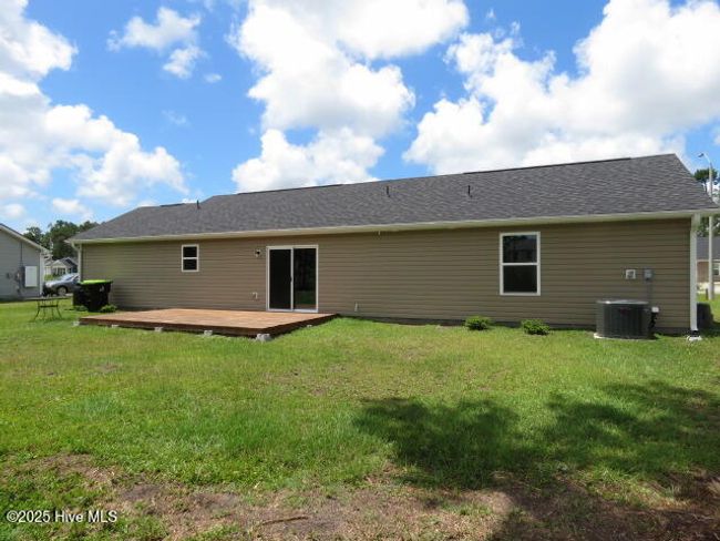 891 Golf View Rd, House other with 3 bedrooms, 2 bathrooms and 1 parking in Boiling Spring Lakes NC | Image 12