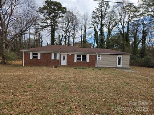 300 Clark Blvd, Charlotte, NC, 28262-3305 | Card Image