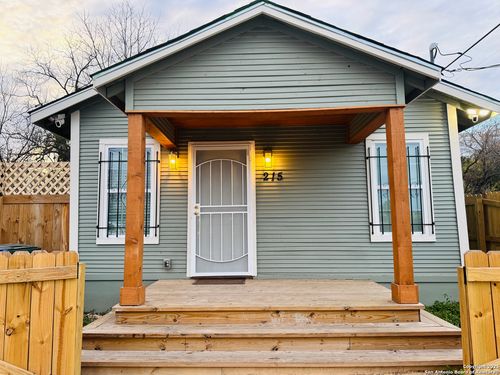 215 S Richter St, San Antonio, TX, 78207-4336 | Card Image