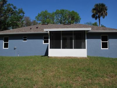 181 N Putnam Grove Road, House other with 3 bedrooms, 2 bathrooms and null parking in Oak Hill FL | Image 3