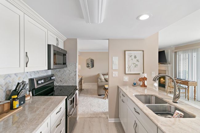 APT-304 - 824 Cliffs Dr, Condo with 2 bedrooms, 2 bathrooms and null parking in Ypsilanti MI | Image 5