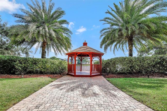 APT-101 - 9510 Seagrape Dr, Condo with 3 bedrooms, 2 bathrooms and null parking in Davie FL | Image 73