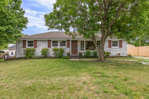 1704 Woodside Dr, Springfield, TN, 37172-3828 | Card Image
