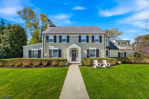 1061 Wychwood Rd, Westfield, NJ, 07090-2356 | Card Image