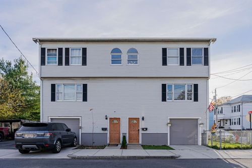 27-27 Silver Rd, Everett, MA, 02149-5316 | Card Image