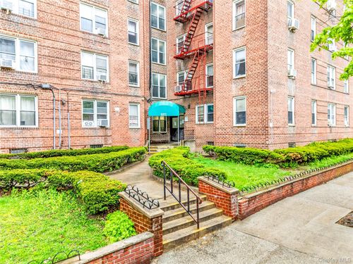 3a-2275 Cruger Ave, New York, NY, 10467 | Card Image
