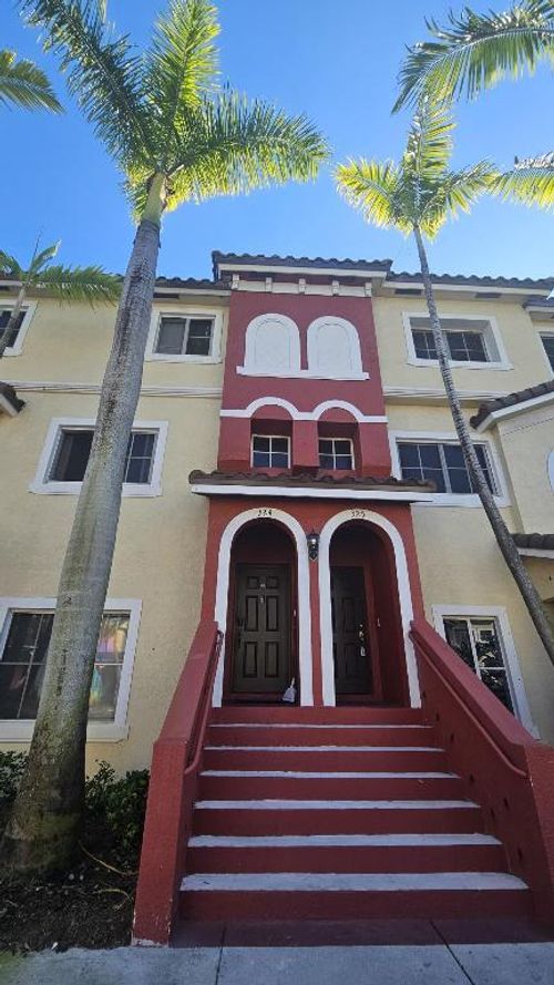 324 Bayfront Dr, Boynton Beach, FL, 33435-8639 | Card Image