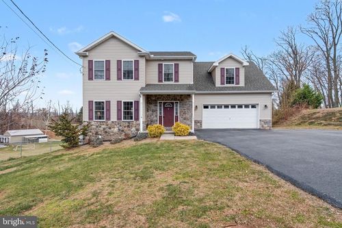 131 Pleasantview Ter, NEW CUMBERLAND, PA, 17070-2844 | Card Image
