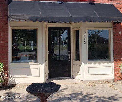 5013 Main St, Moss Point, MS, 39563-2738 | Card Image